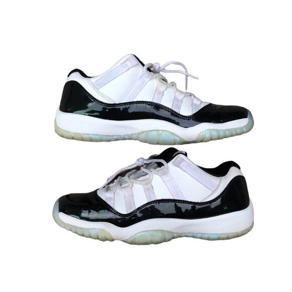 Rare 2017 air jordan 11 retro low iridescent 'Emerald' size 7 WITH BOX - Picture 5 of 16